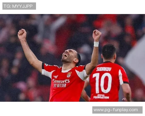 英超惊天逆转本菲卡力克利物浦引发全场震动分析